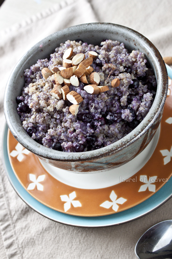 Blueberry Breakfast Quinoa with Almonds & Maple Syrup Blueberry Breakfast Quinoa with Almonds & Maple Syrup